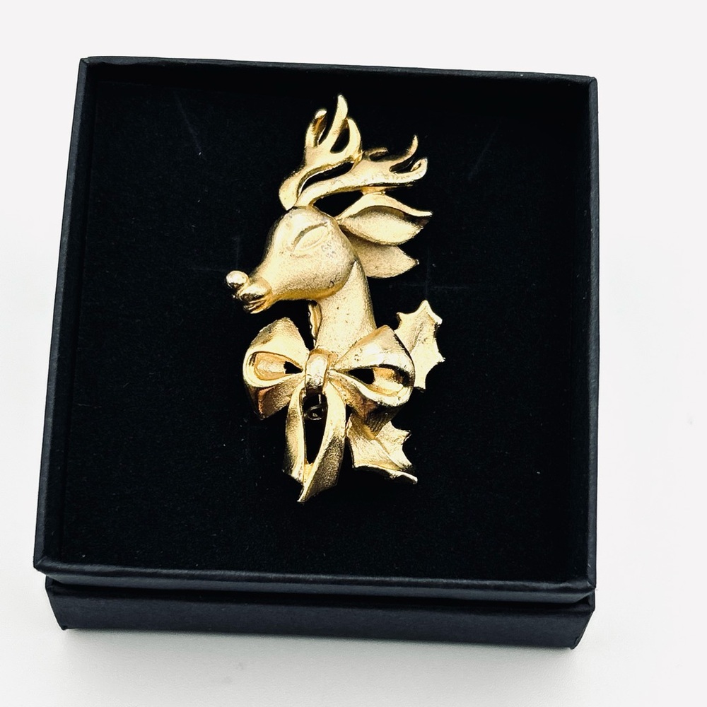 Christmas Reindeer Brooch Pin Goldtone Holiday Deer Rudolph - Picture 2 of 6